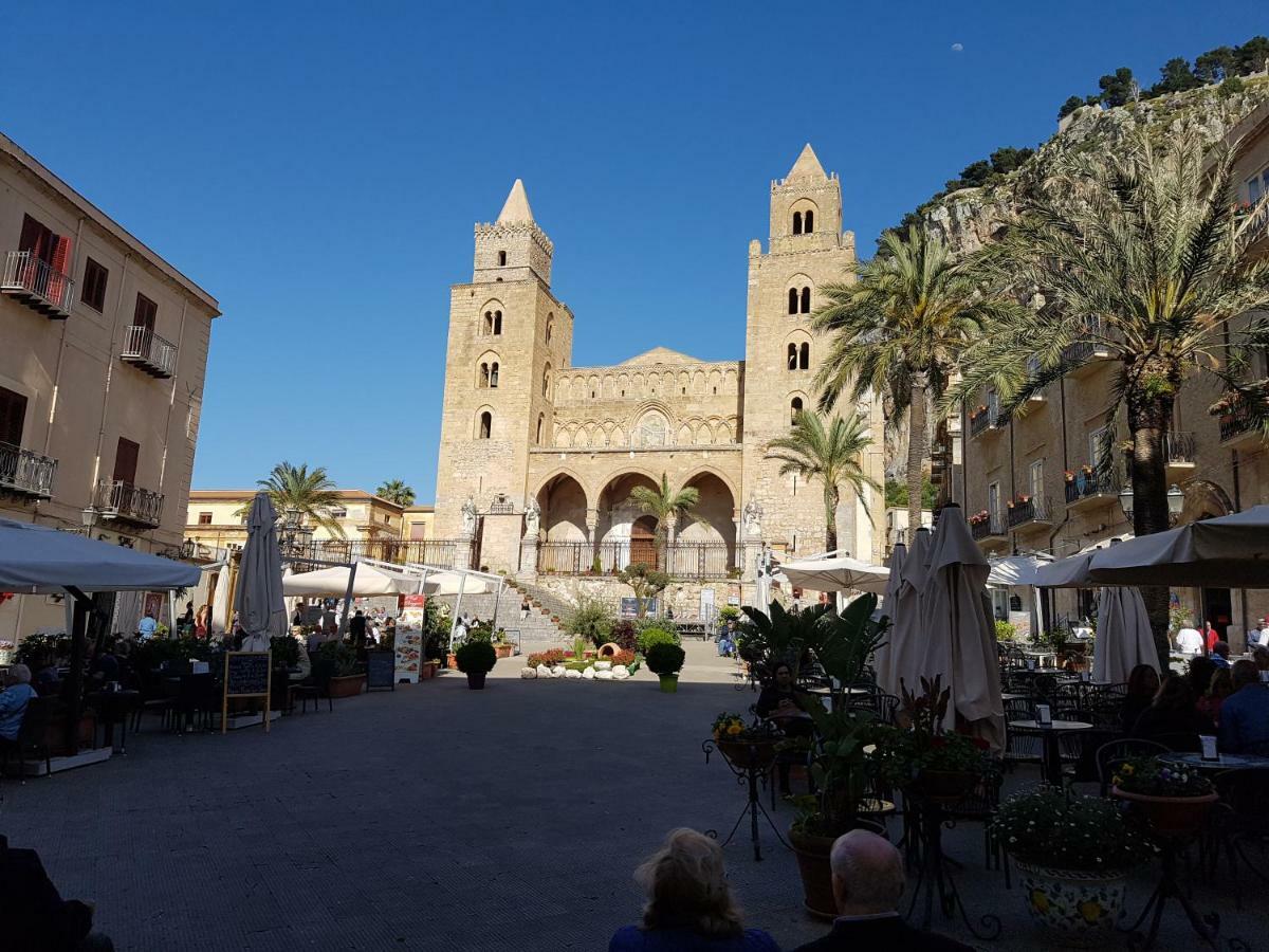 Appartamento Formidabile A Piazza Duomo تْشيفالو المظهر الخارجي الصورة